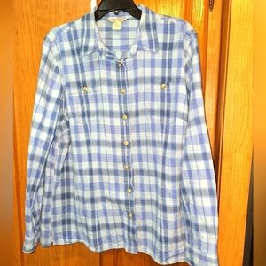 A Duluth Trading Long sleeve blue on blue checked men's shirt in a size XL.